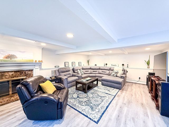 17 Robin Rd, Milford, MA 01757