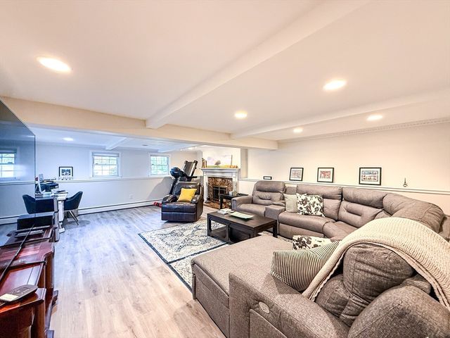 17 Robin Rd, Milford, MA 01757