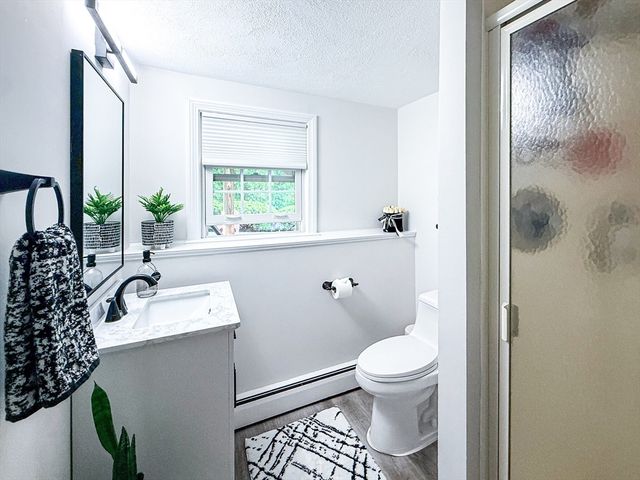 17 Robin Rd, Milford, MA 01757