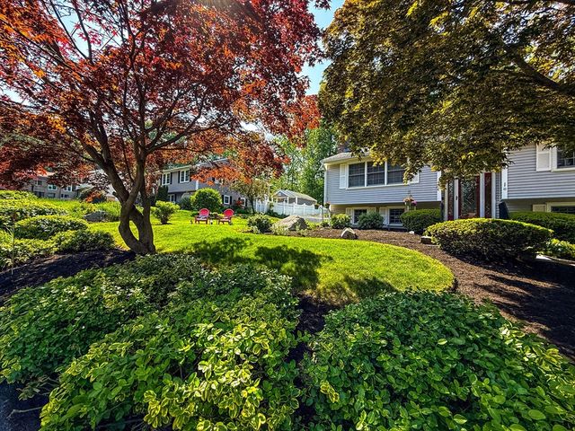 17 Robin Rd, Milford, MA 01757