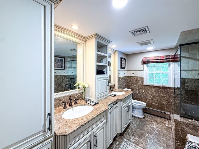 17 Robin Rd, Milford, MA 01757