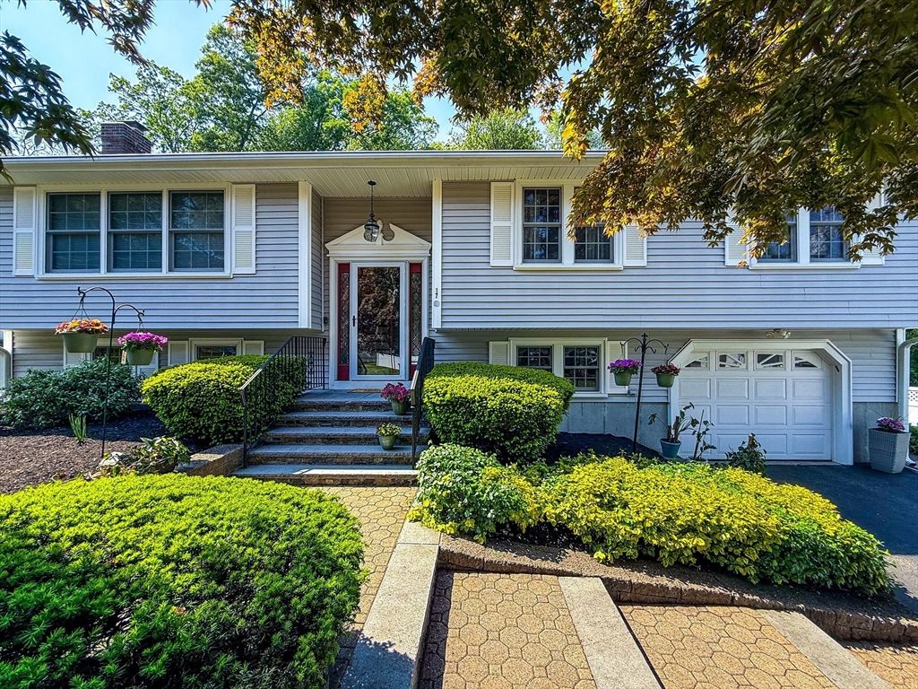 17 Robin Rd, Milford, MA 01757