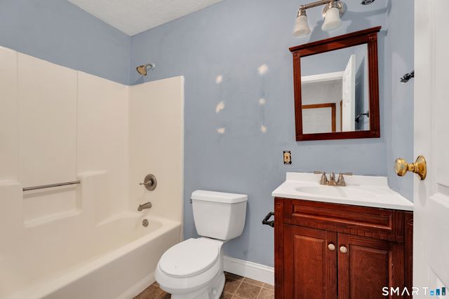 58 Grove St Extension, Branford, CT 06405