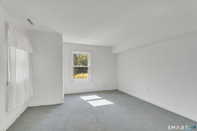 58 Grove St Extension, Branford, CT 06405