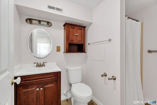 58 Grove St Extension, Branford, CT 06405