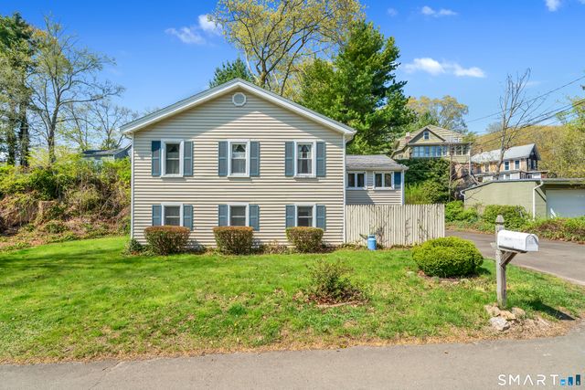 58 Grove St Extension, Branford, CT 06405