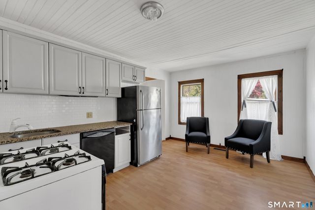 58 Grove St Extension, Branford, CT 06405