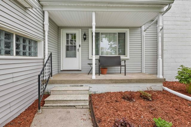 18224 Millar Road, Clinton Township, MI 48036