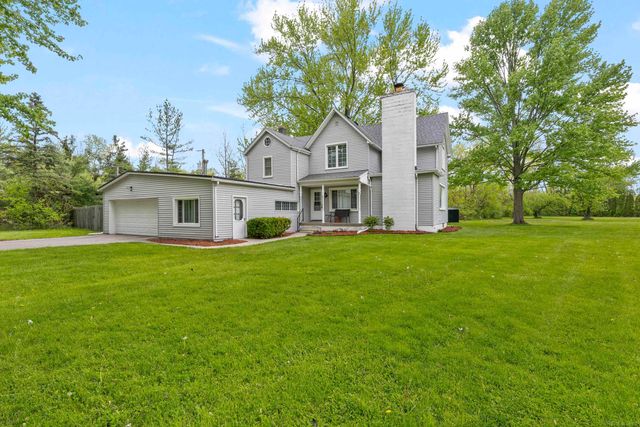 18224 Millar Road, Clinton Township, MI 48036