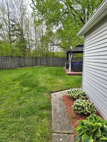 18224 Millar Road, Clinton Township, MI 48036
