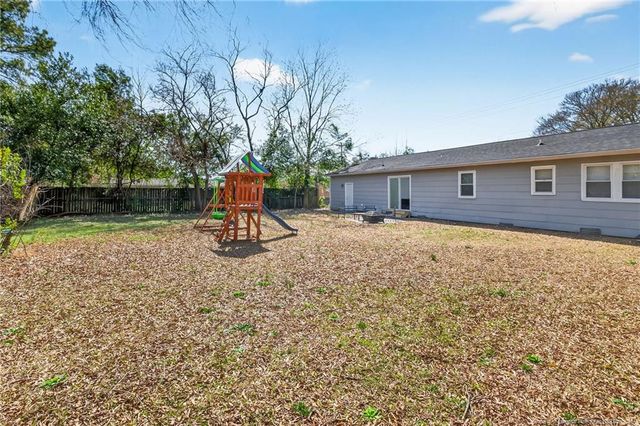 1083 Strickland Bridge Road, Fayetteville, NC 28304