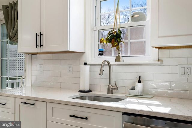 477 FLOCK RD, Hamilton, NJ 08619