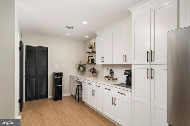 477 FLOCK RD, Hamilton, NJ 08619