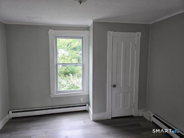 274 Orange Street 2nd floor, Waterbury, CT 06704