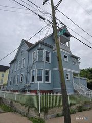274 Orange Street 2nd floor, Waterbury, CT 06704