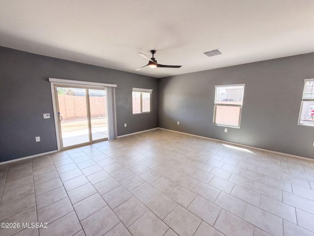 6867 S Portugal Avenue, Tucson, AZ 85757