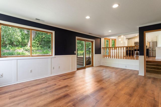 2455 Queensport Road, Woodbury, MN 55125
