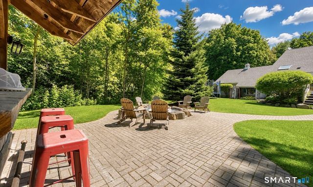 285 Wooding Hill Road, Bethany, CT 06524