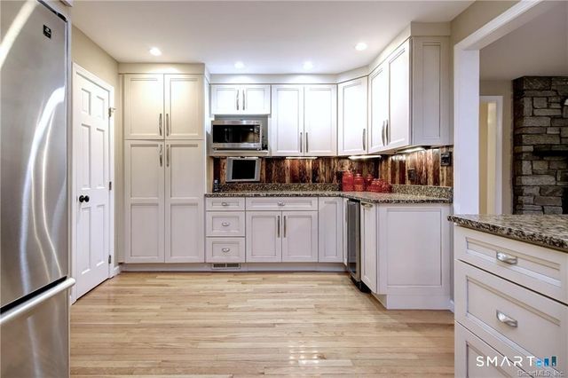 285 Wooding Hill Road, Bethany, CT 06524