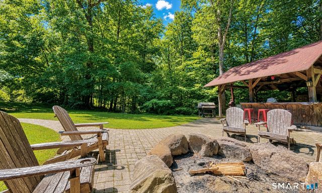 285 Wooding Hill Road, Bethany, CT 06524