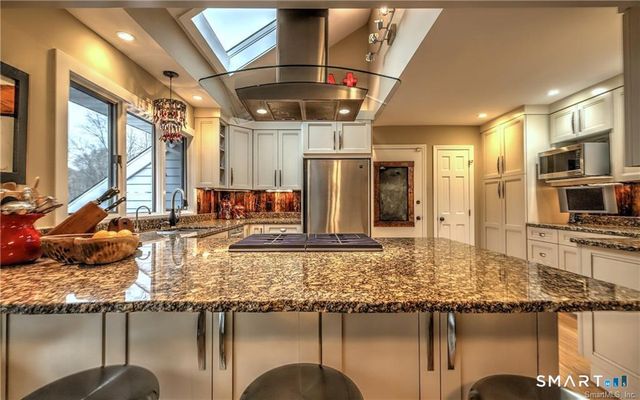 285 Wooding Hill Road, Bethany, CT 06524
