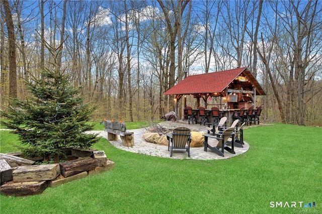 285 Wooding Hill Road, Bethany, CT 06524