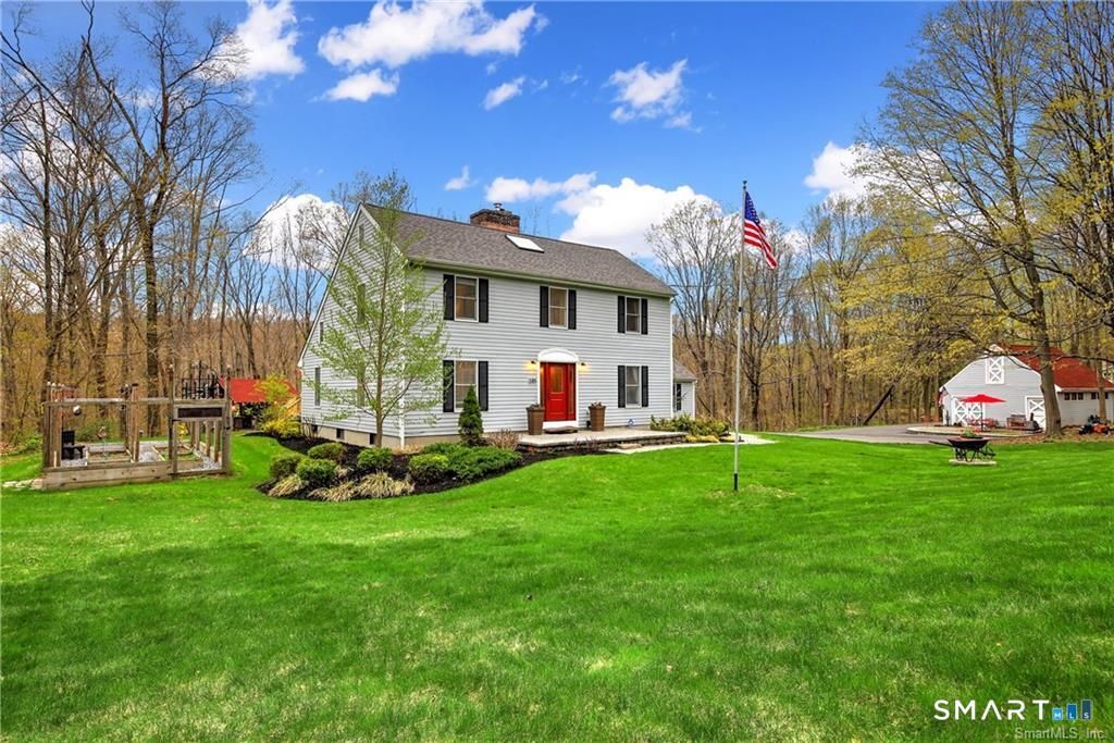 285 Wooding Hill Road, Bethany, CT 06524