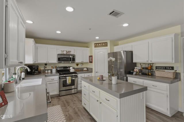 2007 Inez Drive, Oxnard, CA 93030