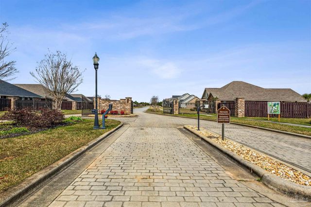 2467 Timsbury Loop, Cantonment, FL 32533