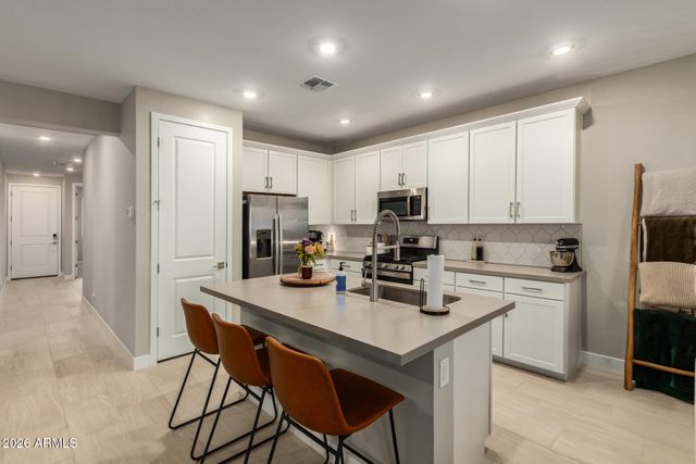 43401 N WOLLEMI Street, San Tan Valley, AZ 85140