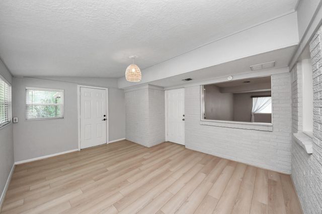 308 Wildwood Lane, Conroe, TX 77301