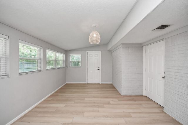 308 Wildwood Lane, Conroe, TX 77301