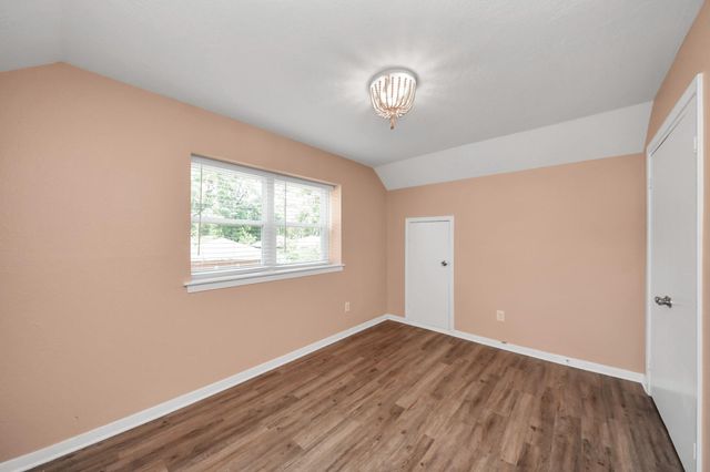 308 Wildwood Lane, Conroe, TX 77301