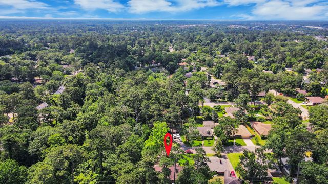 308 Wildwood Lane, Conroe, TX 77301