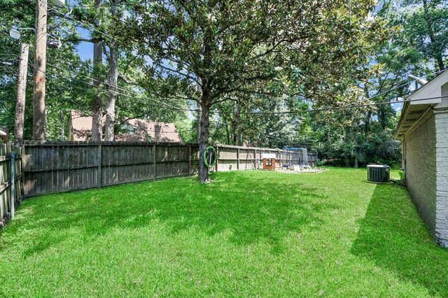 308 Wildwood Lane, Conroe, TX 77301
