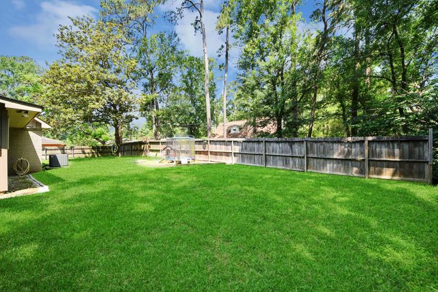 308 Wildwood Lane, Conroe, TX 77301