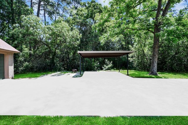 308 Wildwood Lane, Conroe, TX 77301