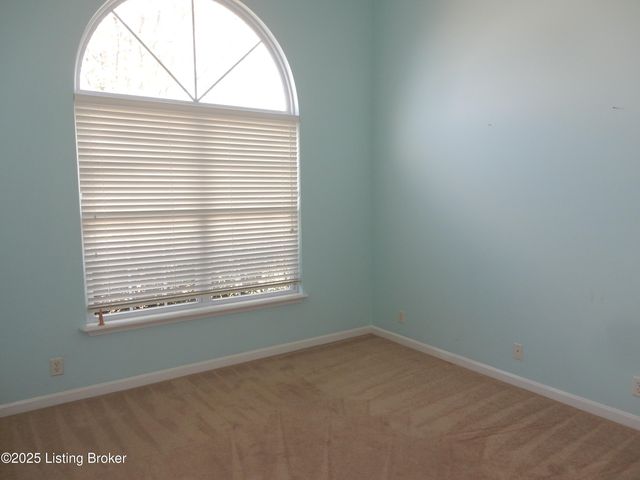 113 Lanai Dr A, Shepherdsville, KY 40165