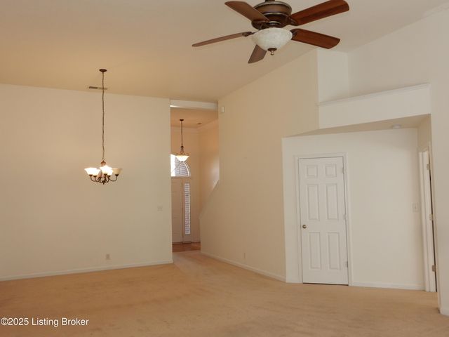 113 Lanai Dr A, Shepherdsville, KY 40165