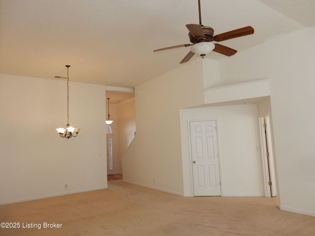 113 Lanai Dr A, Shepherdsville, KY 40165