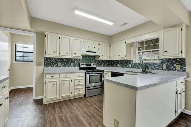 1297 Leaside Lane, Hixson, TN 37343