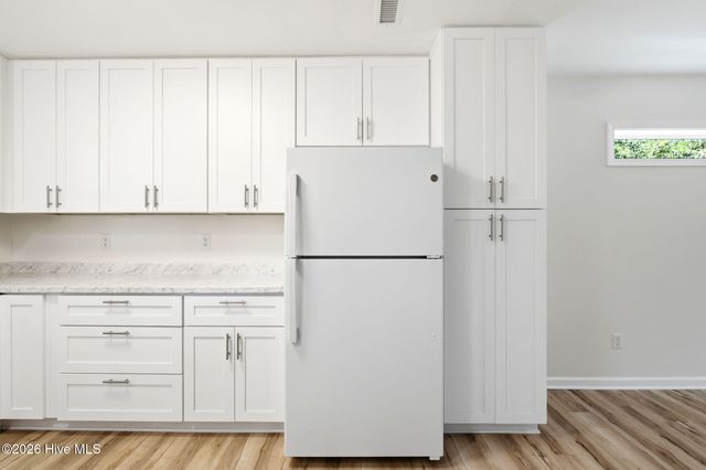 111 NE 20th Street, Oak Island, NC 28465