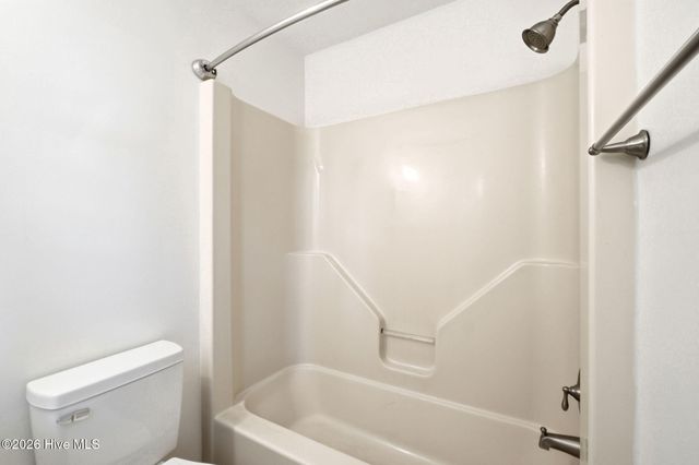 111 NE 20th Street, Oak Island, NC 28465