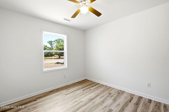 111 NE 20th Street, Oak Island, NC 28465