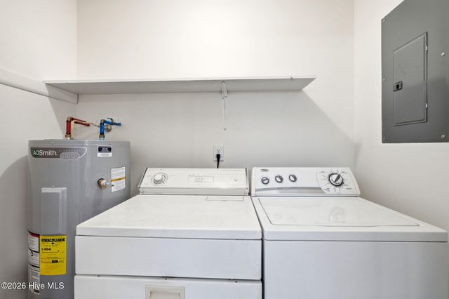 111 NE 20th Street, Oak Island, NC 28465