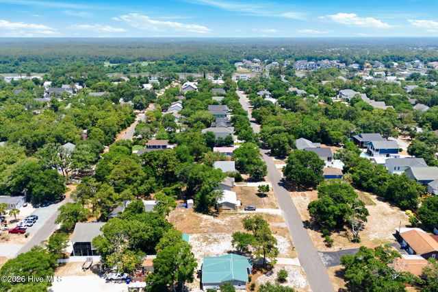 111 NE 20th Street, Oak Island, NC 28465