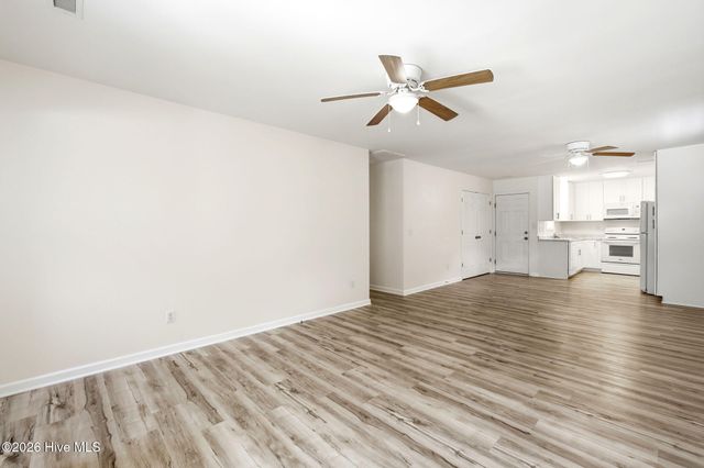 111 NE 20th Street, Oak Island, NC 28465