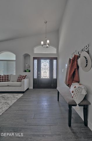 748 Jalynn Grace Drive, Canutillo, TX 79835