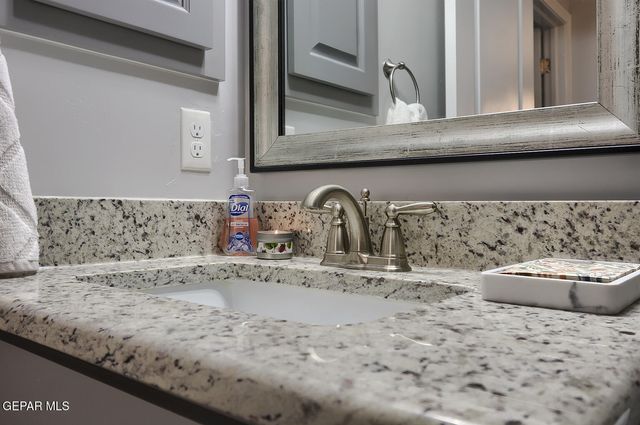 748 Jalynn Grace Drive, Canutillo, TX 79835