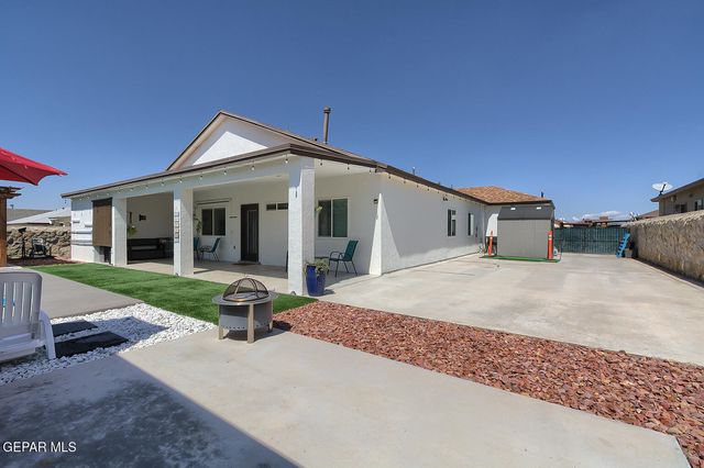 748 Jalynn Grace Drive, Canutillo, TX 79835